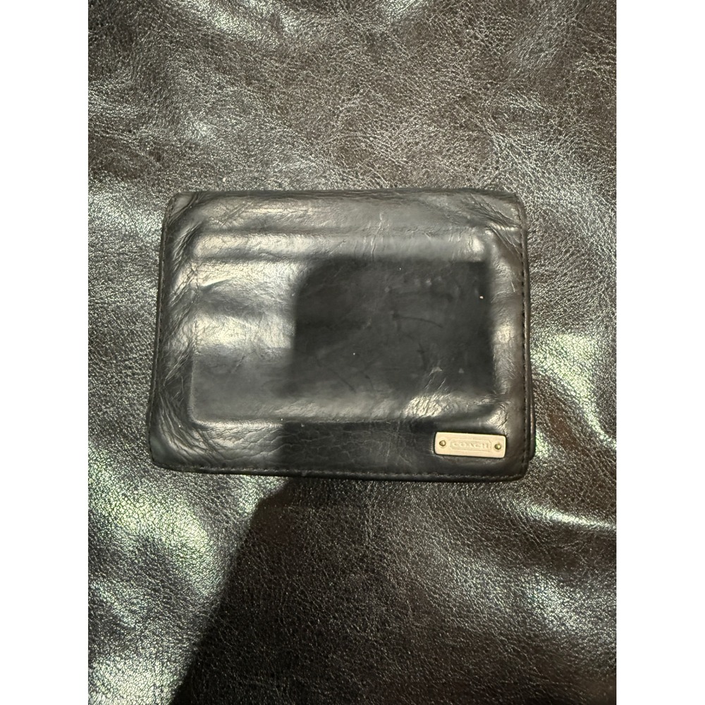Coach Black Leather Trifold Wallet Silver Logo Plaque ID Window Card Slots